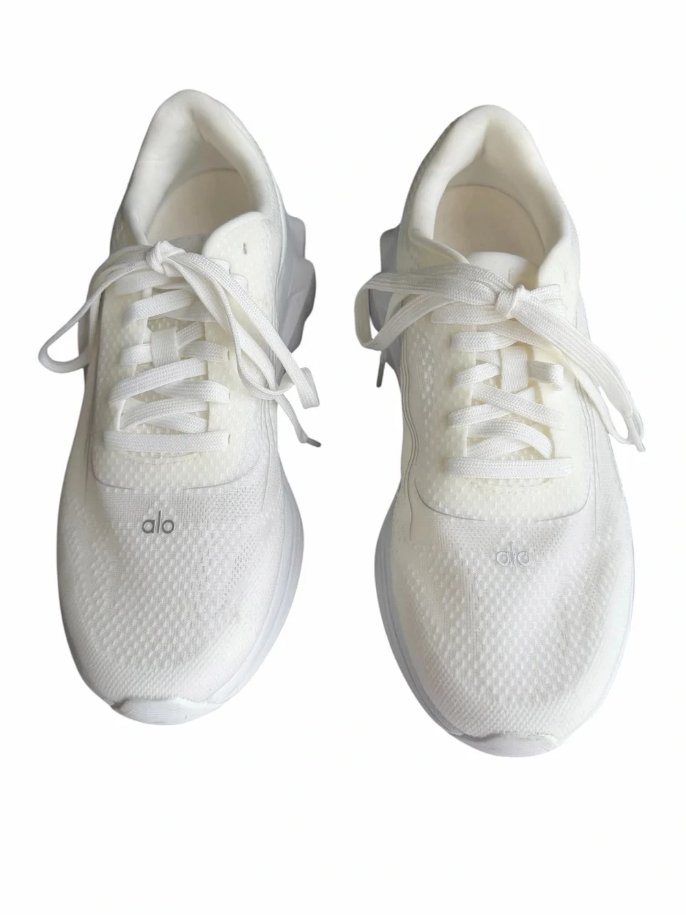 ALO NEW WHITE RUNNERS. Size woman’s 7.